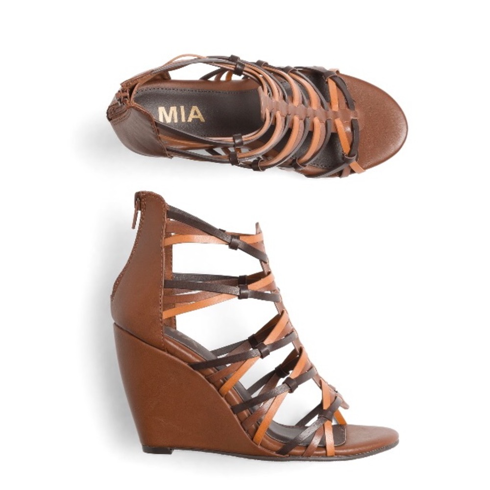 Mia Wedges